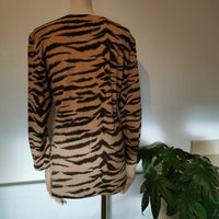 vintage fitted tiger print top